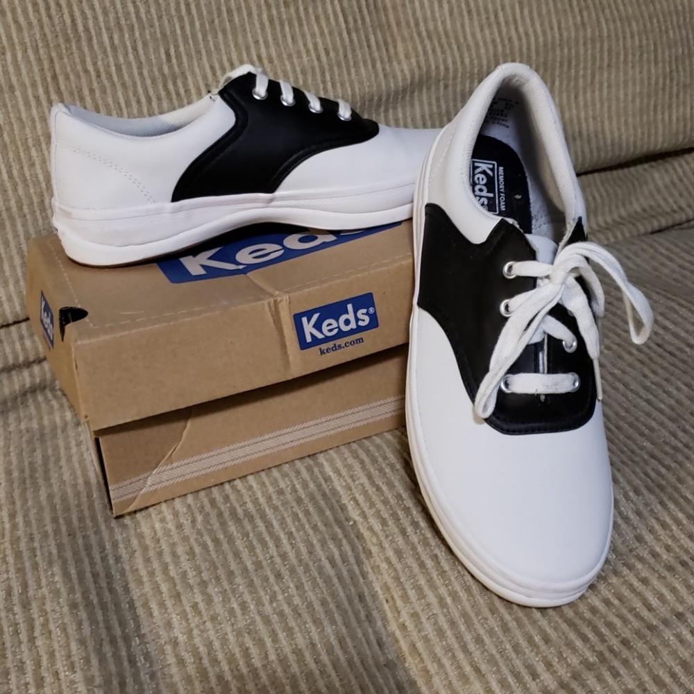Keds leather saddle shoes